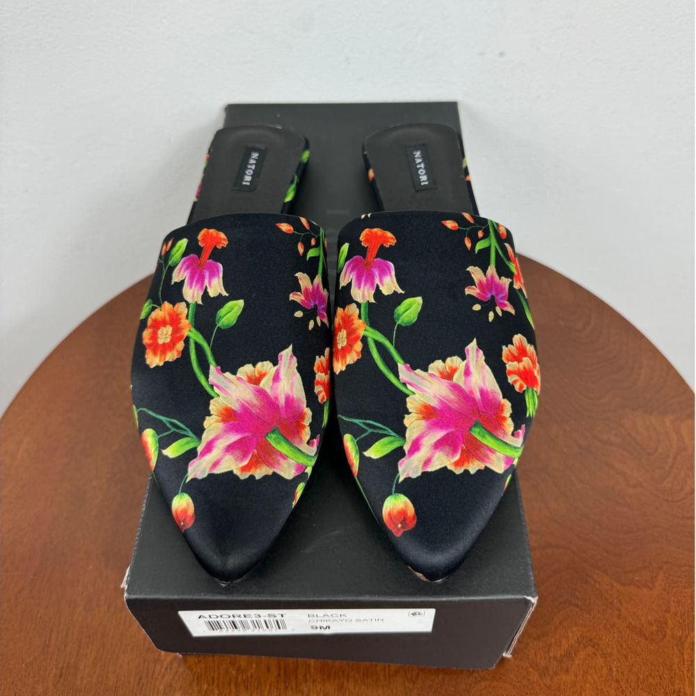 Natori Adore Chicayo Satin Slide Size 9